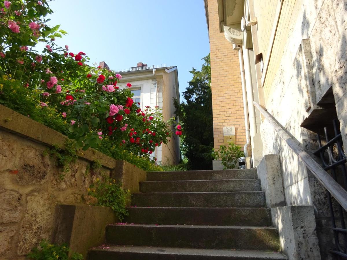 Hummel Hostel - Historische Stadtvilla Mit Garten Weimar  Dış mekan fotoğraf