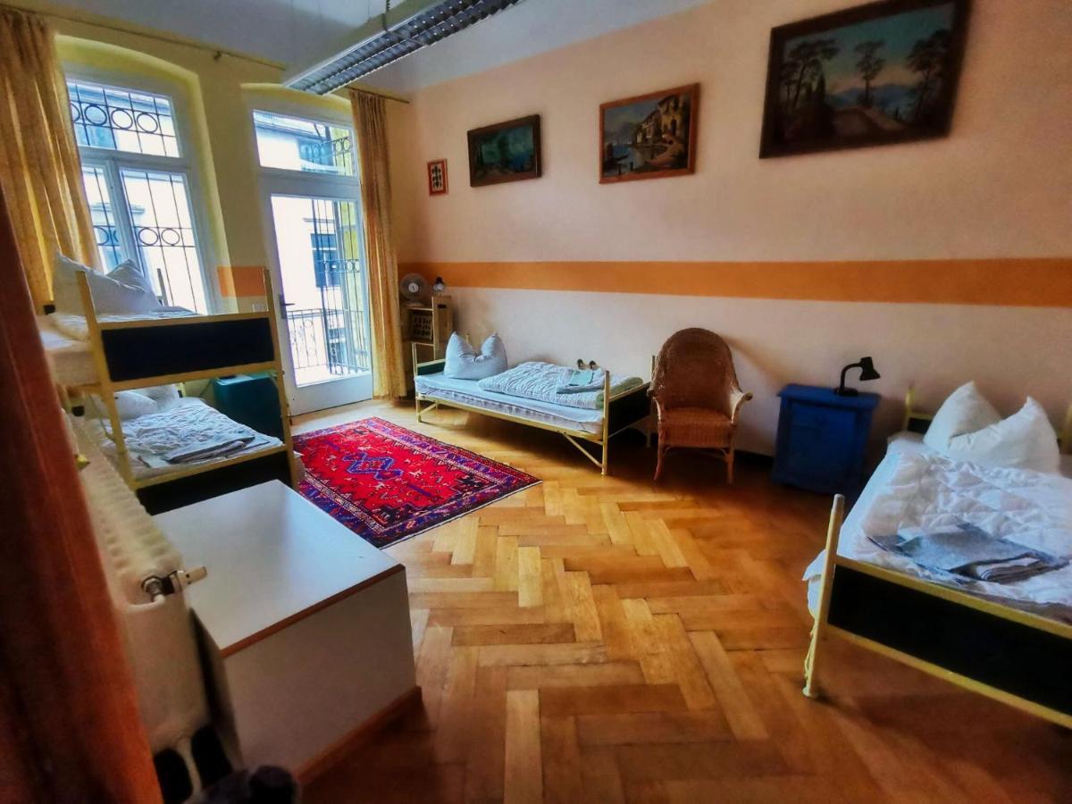 Hummel Hostel - Historische Stadtvilla Mit Garten Weimar  Dış mekan fotoğraf