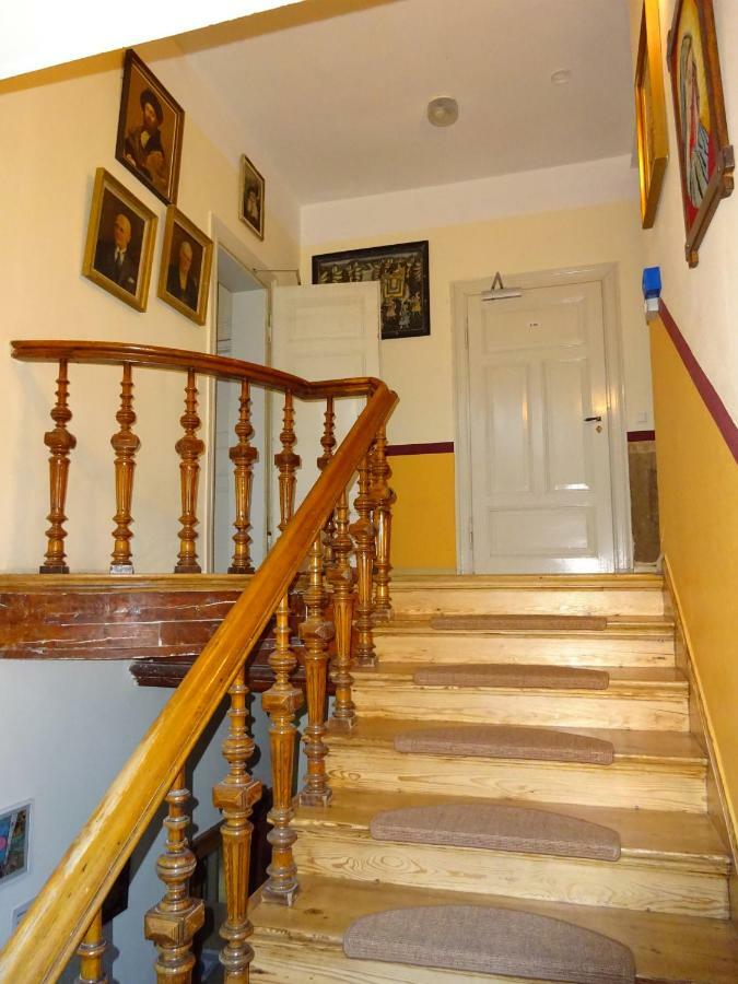 Hummel Hostel - Historische Stadtvilla Mit Garten Weimar  Dış mekan fotoğraf