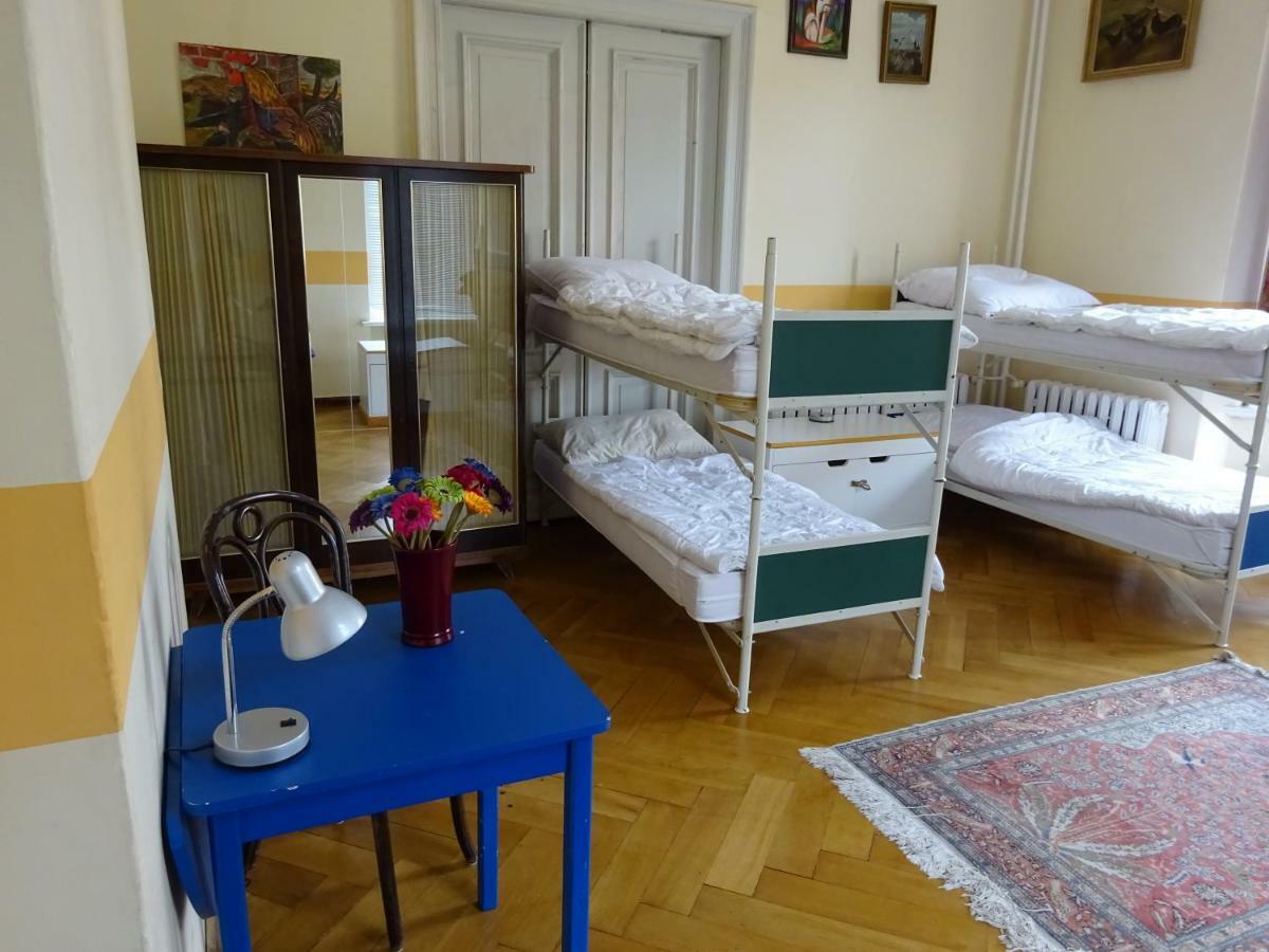 Hummel Hostel - Historische Stadtvilla Mit Garten Weimar  Dış mekan fotoğraf