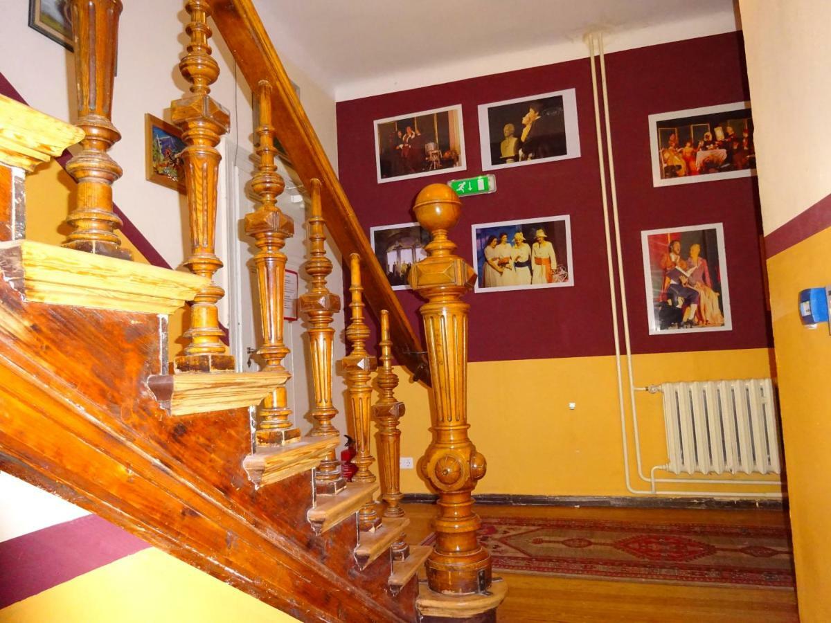 Hummel Hostel - Historische Stadtvilla Mit Garten Weimar  Dış mekan fotoğraf