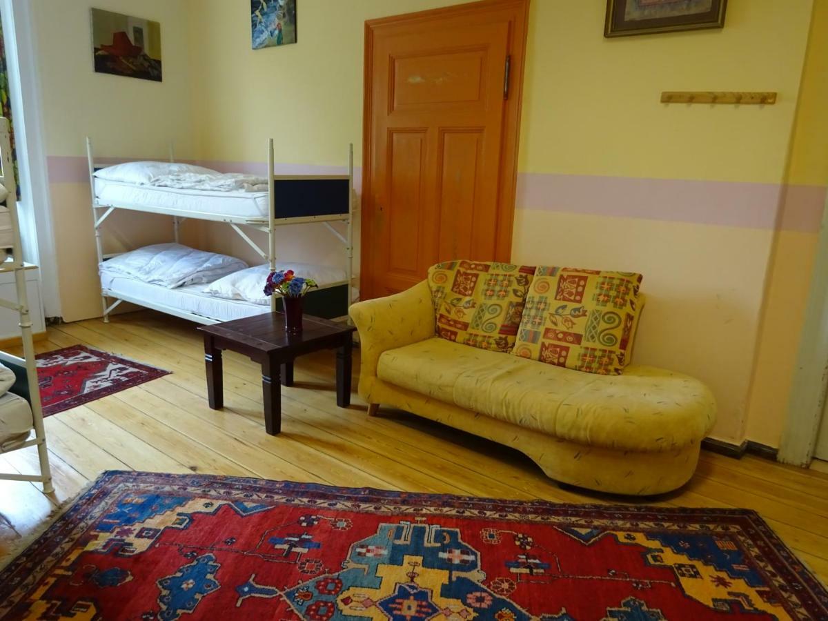 Hummel Hostel - Historische Stadtvilla Mit Garten Weimar  Dış mekan fotoğraf