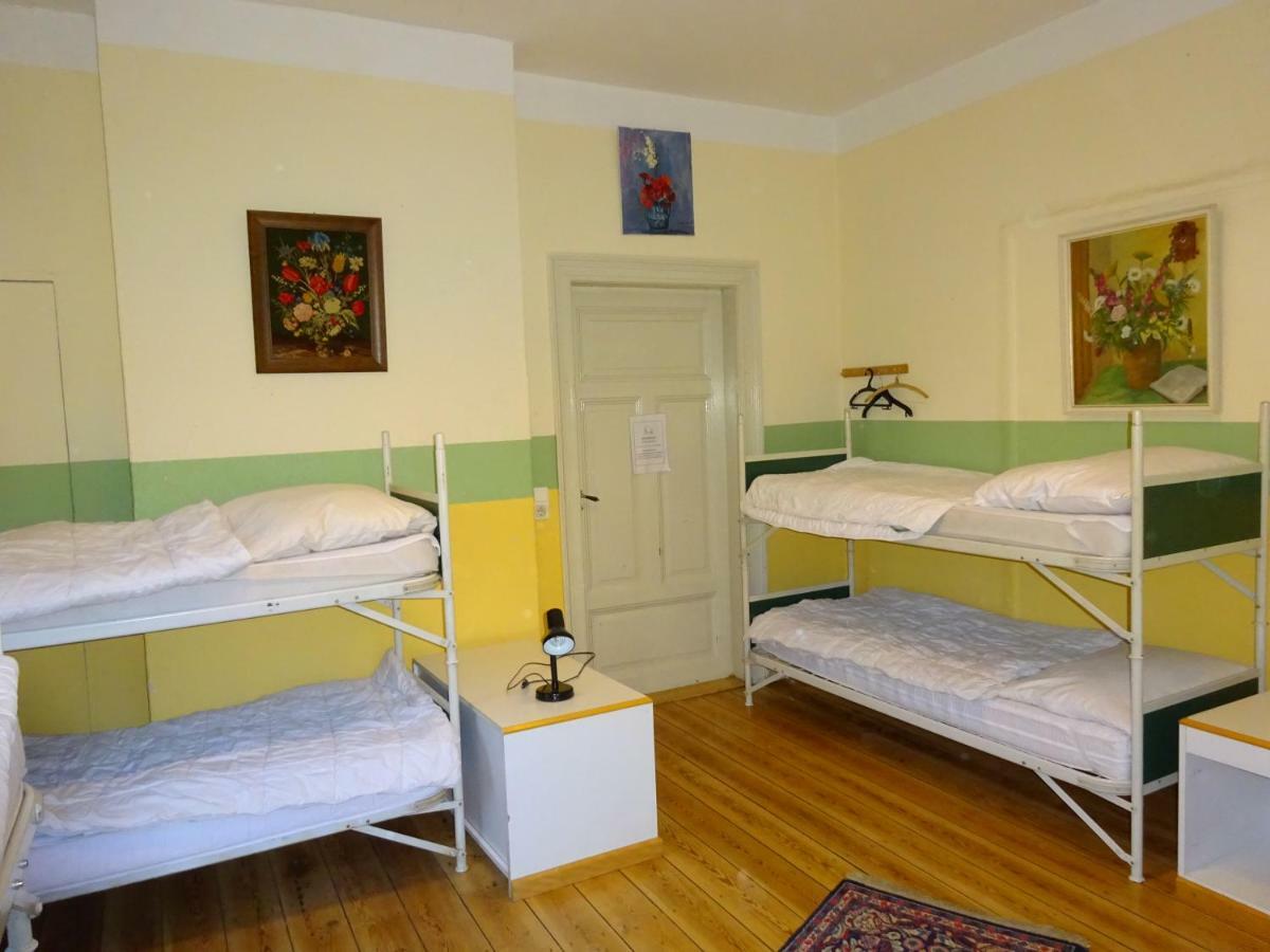 Hummel Hostel - Historische Stadtvilla Mit Garten Weimar  Dış mekan fotoğraf